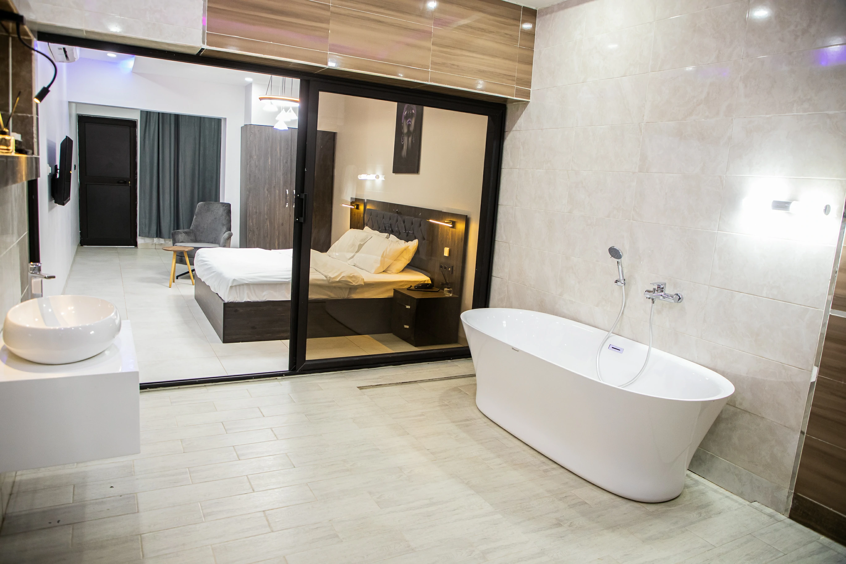 Suite Deluxe View 5